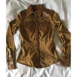 【送料無料ライン/39ショップ】 D&G - 【未使用☆タグ付】D&G☆ビンテージ風レザーシャツの通販 シャツ+ブラウス(長袖+七分)