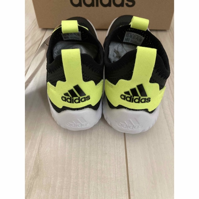 adidas(アディダス)のadidas RapidaZen スリッポンタイプ スニーカー  19.5 キッズ/ベビー/マタニティのキッズ靴/シューズ(15cm~)(スリッポン)の商品写真