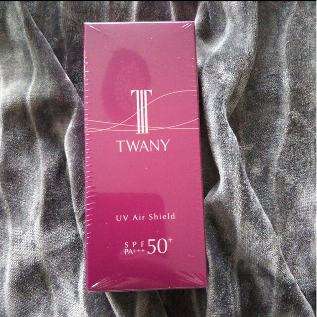 TWANY(トワニー)のトワニー✨UVエアシールド✨新品 コスメ/美容のボディケア(日焼け止め/サンオイル)の商品写真