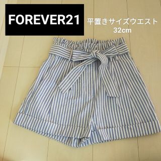 フォーエバートゥエンティーワン(FOREVER 21)のストライプショートパンツ(ショートパンツ)