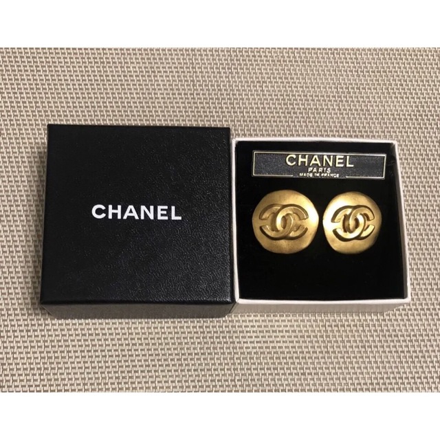 ✨最終値下げ✨早い者勝ち極美品CHANEL  イヤリング　箱付き✨アクセサリー