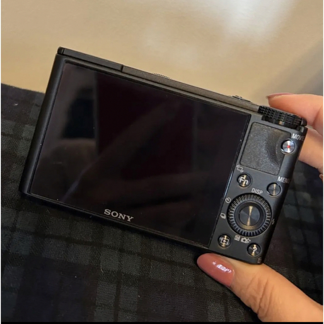 SONY - 【美品】SONY Cyber−Shot DSC-RX100☆おまけ付きの通販 by ...