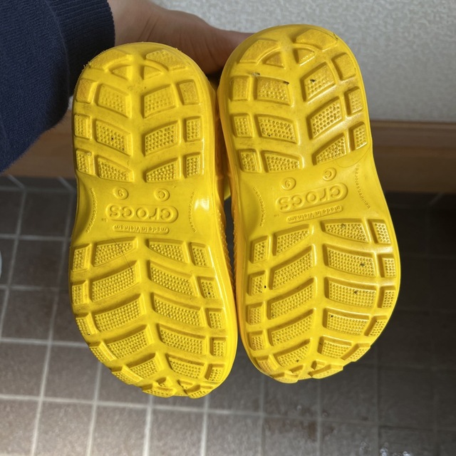 crocs(クロックス)のcrocs クロックス　ハンドルイット　長靴　レインブーツ キッズ/ベビー/マタニティのキッズ靴/シューズ(15cm~)(長靴/レインシューズ)の商品写真