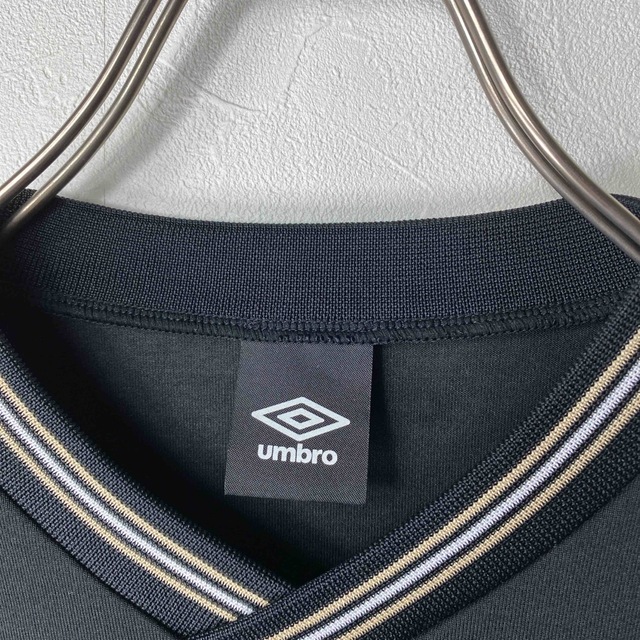 UMBRO(アンブロ)のUMBRO イングランド代表 トーニングシャツ オアシス 柴田ひかり メンズのトップス(Tシャツ/カットソー(半袖/袖なし))の商品写真