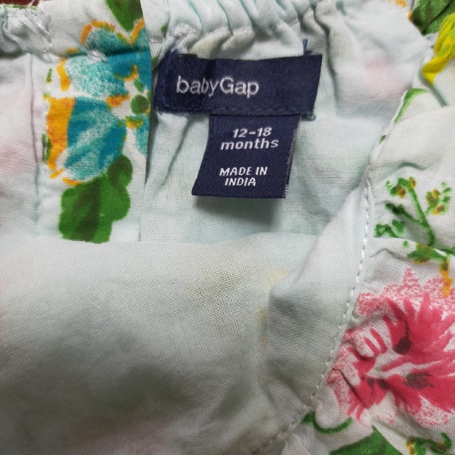 babyGAP(ベビーギャップ)のbabygap　ワンピース　インナーパンツ付　12-18ヶ月 キッズ/ベビー/マタニティのベビー服(~85cm)(ワンピース)の商品写真