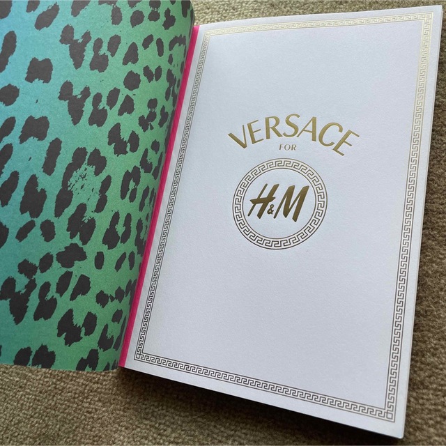 VERSACE(ヴェルサーチ)のVERSACE for H&M ノート　2冊セット インテリア/住まい/日用品の文房具(ノート/メモ帳/ふせん)の商品写真