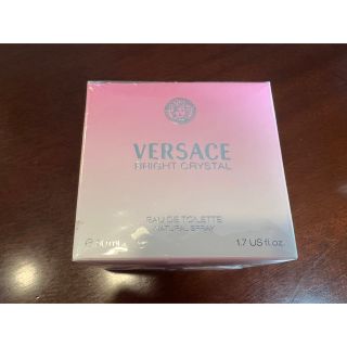 ヴェルサーチ(VERSACE)の【新品】ヴェルサーチ　香水　50ml オードトワレ　ブライトクリスタル(香水(女性用))