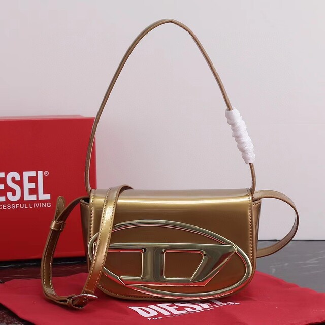 DIESEL 1drショルダーバッグ Dロゴ | gulatilaw.com