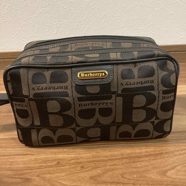 極美品】Burberry バーバリー 総ロゴ トラベルポーチ セカンドバッグ