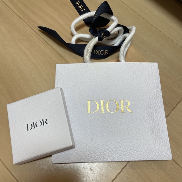 Dior(ディオール)のdior スマホリング　ノベルティ エンタメ/ホビーのコレクション(ノベルティグッズ)の商品写真
