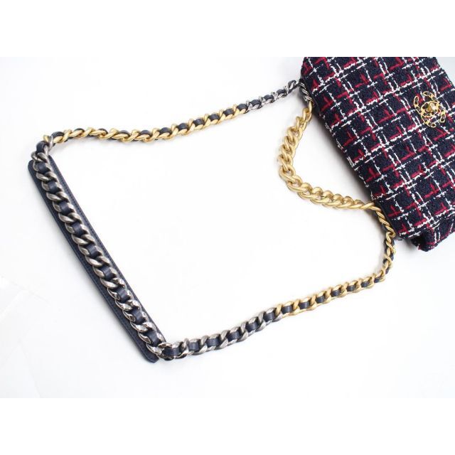 CHANEL - 極美品! CHANEL☆シャネル 19 フラップ チェーン CHANEL - 極美品! CHANEL☆シャネル 19 フラップ チェーン