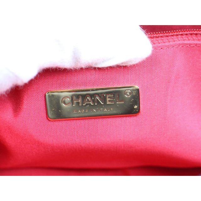 CHANEL(シャネル)の極美品！ CHANEL★シャネル 19 フラップ チェーンショルダーバッグ レディースのバッグ(ショルダーバッグ)の商品写真