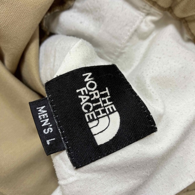 THE NORTH FACE(ザノースフェイス)のノースフェイス　THE NORTH FACE ハーフパンツ　カーゴ　Lサイズ メンズのパンツ(ショートパンツ)の商品写真