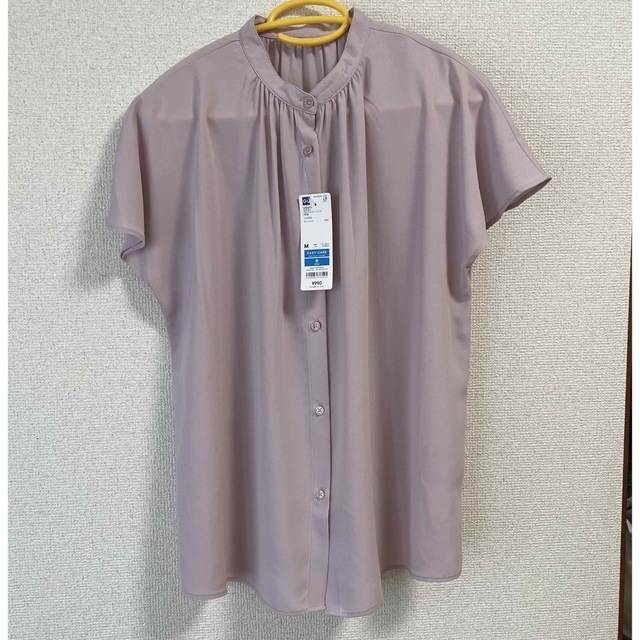 GU(ジーユー)のひまわり様専用 レディースのトップス(シャツ/ブラウス(半袖/袖なし))の商品写真