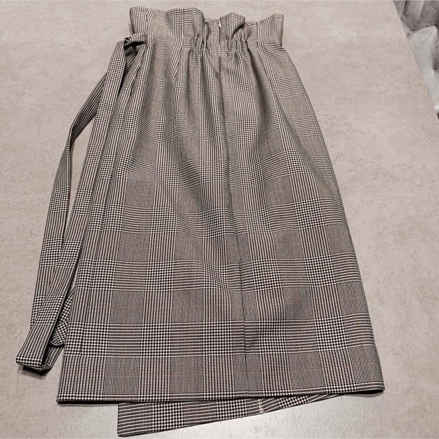 FRAY I.D(フレイアイディー)のFRAY I.D(フレイ アイディー) ★スカート レディースのスカート(ひざ丈スカート)の商品写真