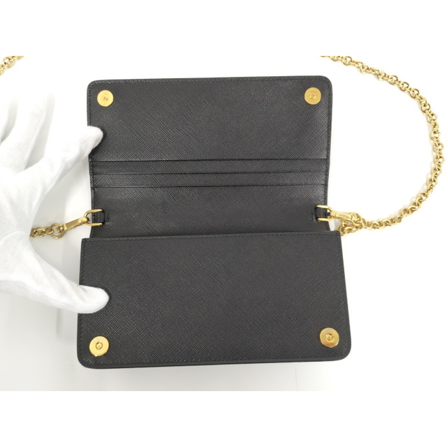 PRADA - PRADA サフィアーノ チェーンウォレット 長財布 レザー PRADA - PRADA サフィアーノ チェーンウォレット 長財布 レザー