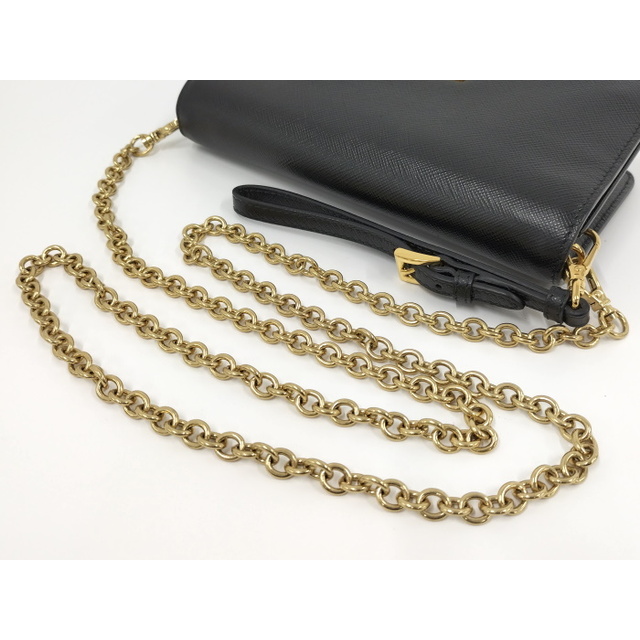 PRADA - PRADA サフィアーノ チェーンウォレット 長財布 レザー PRADA - PRADA サフィアーノ チェーンウォレット 長財布 レザー