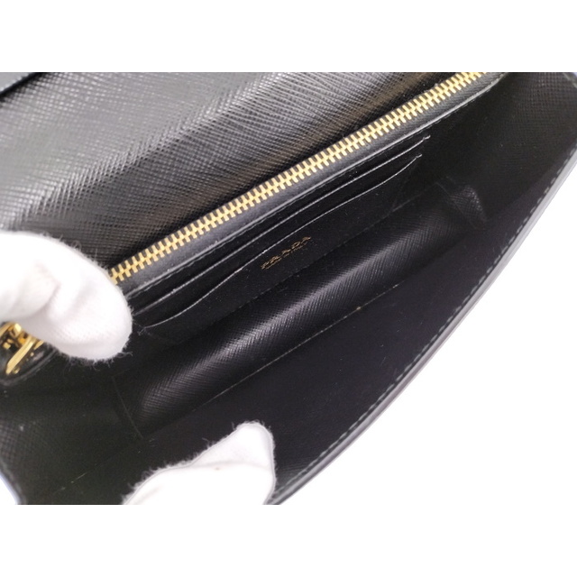 PRADA - PRADA サフィアーノ チェーンウォレット 長財布 レザー PRADA - PRADA サフィアーノ チェーンウォレット 長財布 レザー