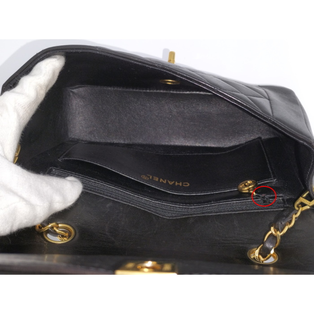 CHANEL - CHANEL チェーンショルダーバッグ マトラッセ22 CHANEL - CHANEL チェーンショルダーバッグ マトラッセ22
