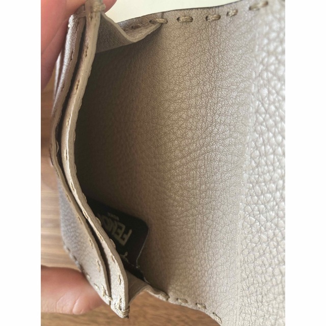 超美品】FENDI 名刺入れ セレリア グレージュ-