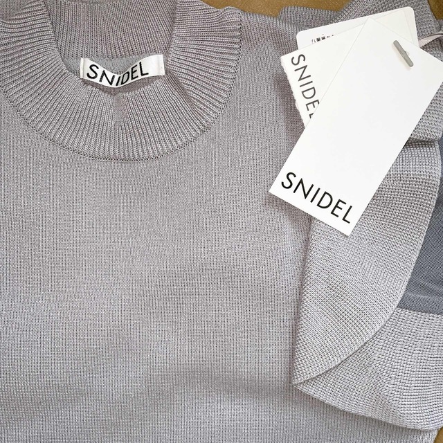 店舗限定ニット SNIDEL スナイデル 限定 フリル トップス ニット