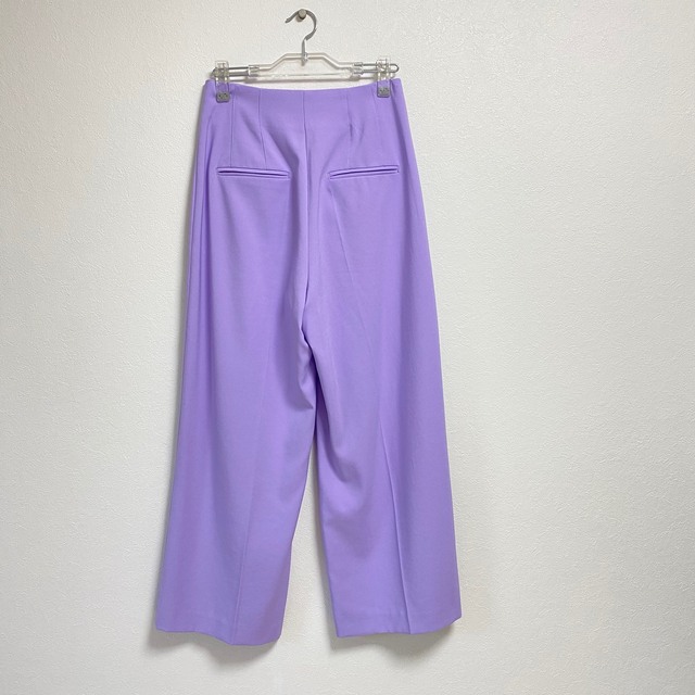 ZARA(ザラ)のZARA 紫パンツ レディースのパンツ(カジュアルパンツ)の商品写真