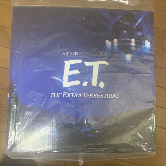 UNIVERSAL ENTERTAINMENT(ユニバーサルエンターテインメント)のE.T.  宇宙船　フィギュア　DVD　コレクターズエディション エンタメ/ホビーのDVD/ブルーレイ(外国映画)の商品写真