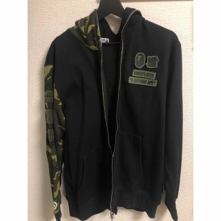 アベイシングエイプ(A BATHING APE)のAPEパーカー(パーカー)