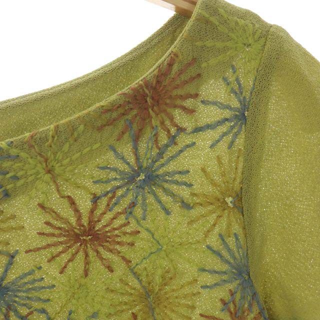 Sybilla(シビラ)のシビラ 総柄刺繍ニットトップス カットソー 半袖 M 黄緑  レディースのトップス(ニット/セーター)の商品写真