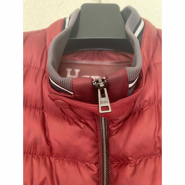 HERNO(ヘルノ)のHernoライトダウンメンズ希少RED M〜L相当 メンズのジャケット/アウター(ダウンジャケット)の商品写真