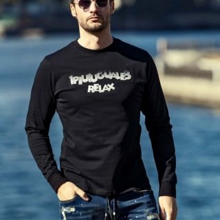 ウノピゥウノウグァーレトレ メンズのTシャツ・カットソー(長袖)の通販 ウノピゥウノウグァーレトレ メンズのTシャツ・カットソー(長袖)の通販