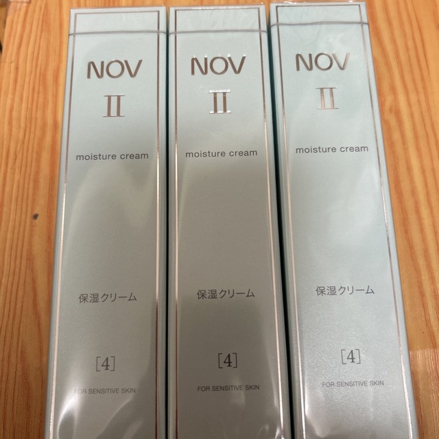 NOV(ノブ)のライスボール様専用。Nov ノブ II モイスチュアクリーム　保湿クリーム50g コスメ/美容のスキンケア/基礎化粧品(フェイスクリーム)の商品写真