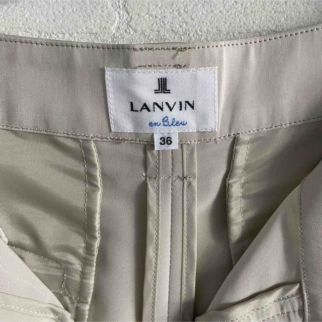 LANVIN en Bleu(ランバンオンブルー)の【LANVIN en Blue】ショートパンツ レディースのパンツ(ショートパンツ)の商品写真