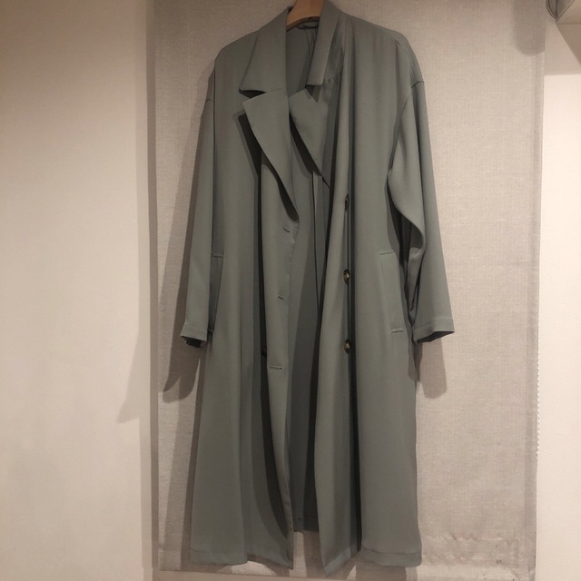 GU(ジーユー)の美品 GU スプリングコート　ロングコート　グリーン　ミントグリーン　ベルト付き レディースのジャケット/アウター(スプリングコート)の商品写真