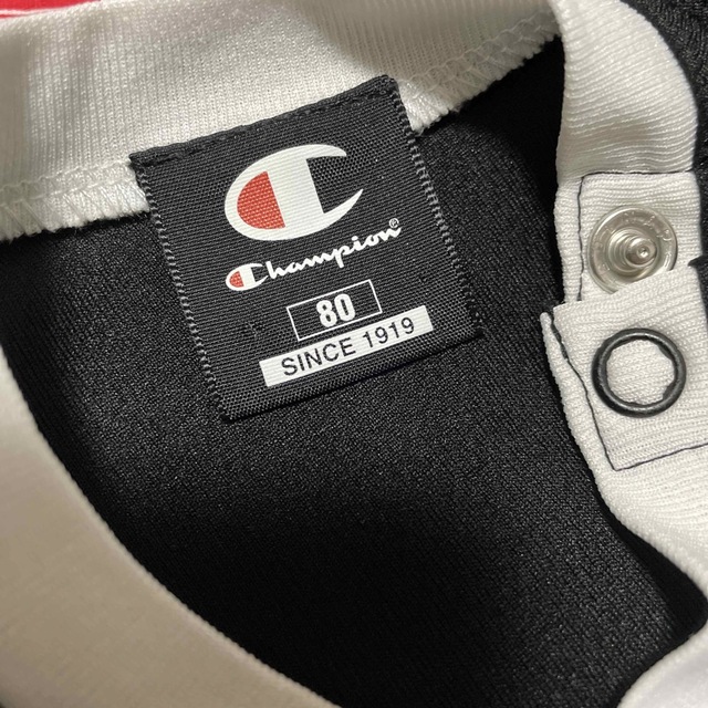 Champion(チャンピオン)のチャンピョン ロンパース80 キッズ/ベビー/マタニティのベビー服(~85cm)(ロンパース)の商品写真