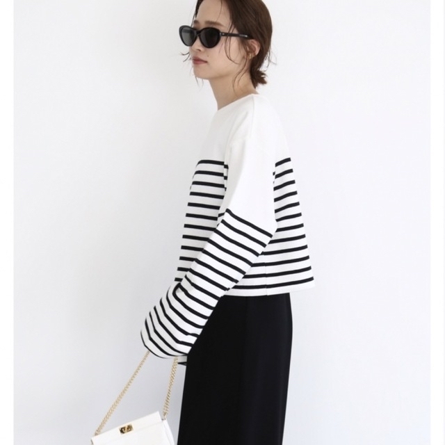 DEUXIEME CLASSE(ドゥーズィエムクラス)のDeuxieme Classe　Cropped Stripe Tシャツ　ブラック レディースのトップス(カットソー(長袖/七分))の商品写真