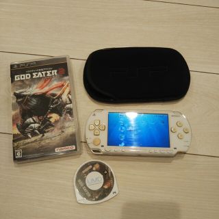 プレイステーションポータブル(PlayStation Portable)の良品⭐️psp本体♪白。新品バッテリー、ゲーム２つ、本体カバー付き♪動作OK♪(携帯用ゲーム機本体)