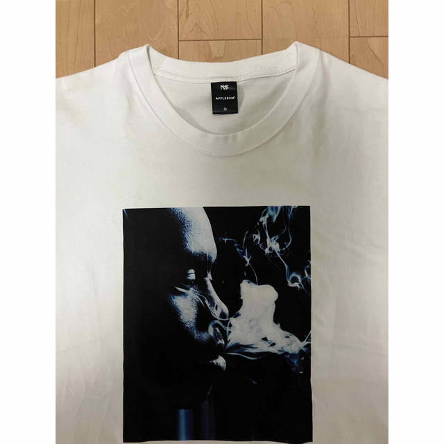 APPLEBUM(アップルバム)の“Nas” Photo メンズのトップス(Tシャツ/カットソー(半袖/袖なし))の商品写真