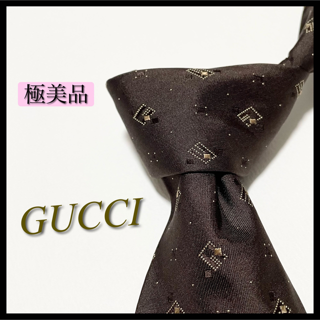 Gucci(グッチ)の【極美品】グッチ ネクタイ 小紋柄 GG Gロゴ シルク イタリア製 ブラウン メンズのファッション小物(ネクタイ)の商品写真