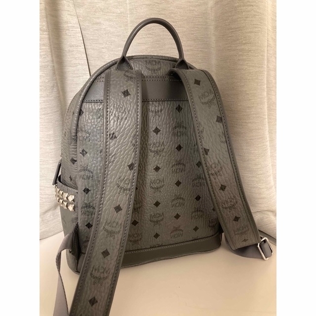 正規品保証 期間限定お値下げ中‼️MCM リュック グレー 美品