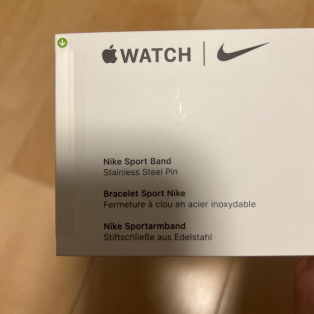 Apple Watch(アップルウォッチ)の45mmケース用サミットホワイト/ブラックNikeスポーツバンド メンズの時計(腕時計(デジタル))の商品写真