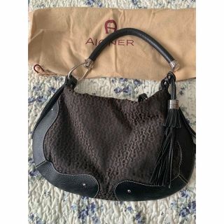 アイグナー(AIGNER)のAIGNER バッグ　ほぼ未使用(ハンドバッグ)