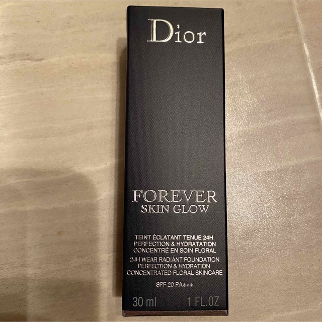 新品未開封　DIOR フォーエヴァースキングロウ　1N