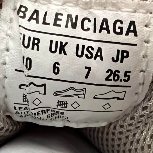 Balenciaga - BALENCIAGA DEFENDER バレンシアガ ディフェンダー スニーカーの通販 by エース9857's shop｜バレンシアガならラクマ