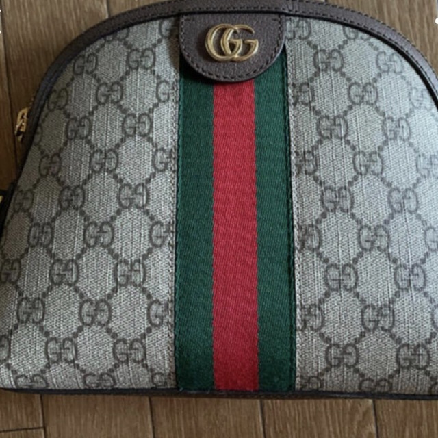 GUCCI ショルダーバッグ メンズのバッグ(ショルダーバッグ)の商品写真