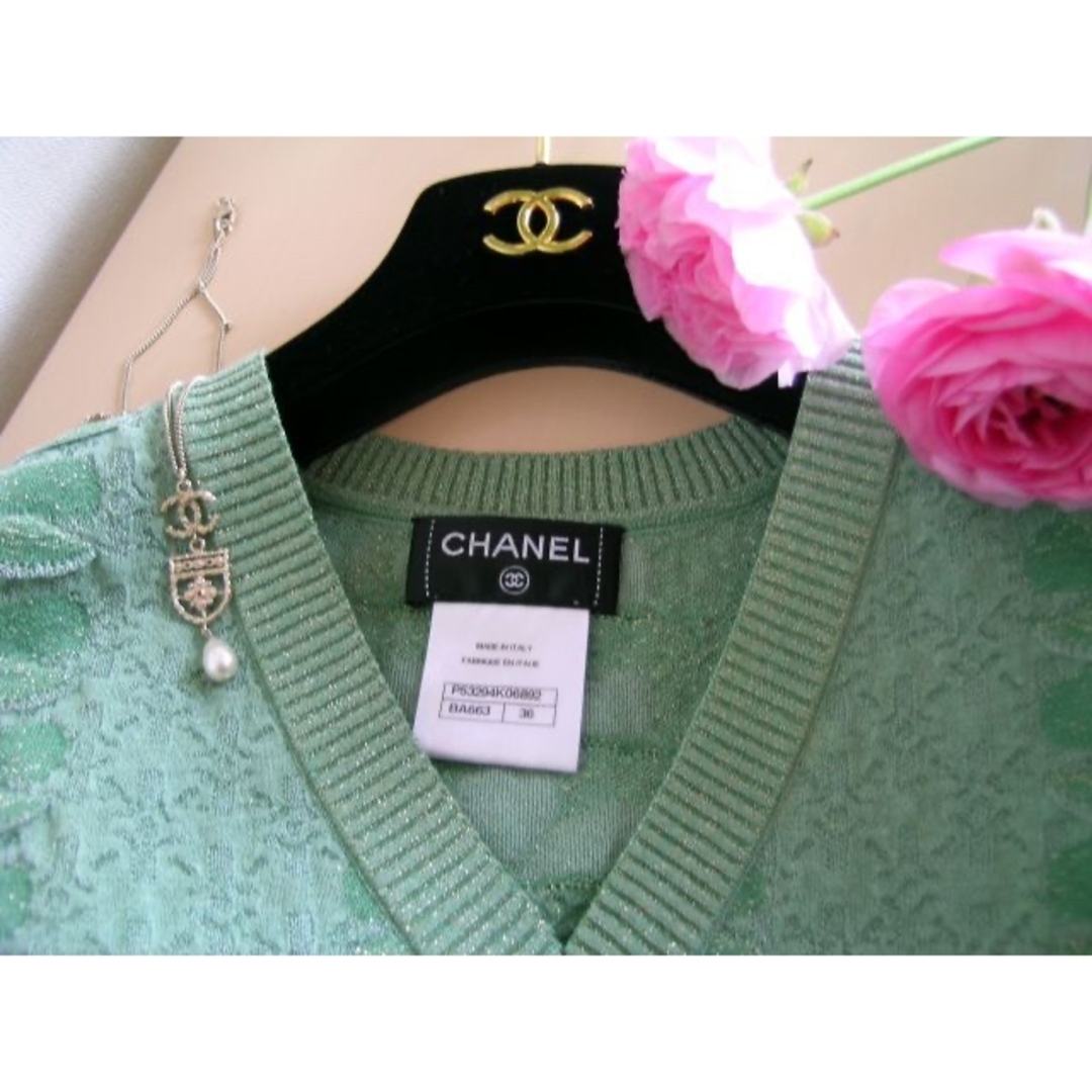 CHANEL(シャネル)の★正規品★CHANEL★ワンピース★グリーン系★インナー付き★サイズ３６ レディースのワンピース(ロングワンピース/マキシワンピース)の商品写真