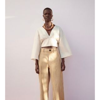 ザラ(ZARA)のZARA フィットウエスト　クロップドブラウス(シャツ/ブラウス(長袖/七分))