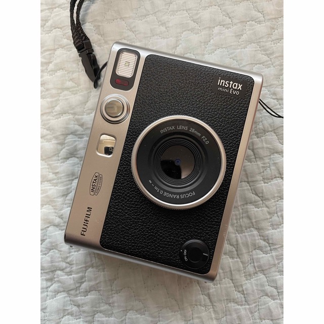 富士フイルム(フジフイルム)の4/23までお値下げ　チェキ　instax  mini Evo スマホ/家電/カメラのカメラ(フィルムカメラ)の商品写真