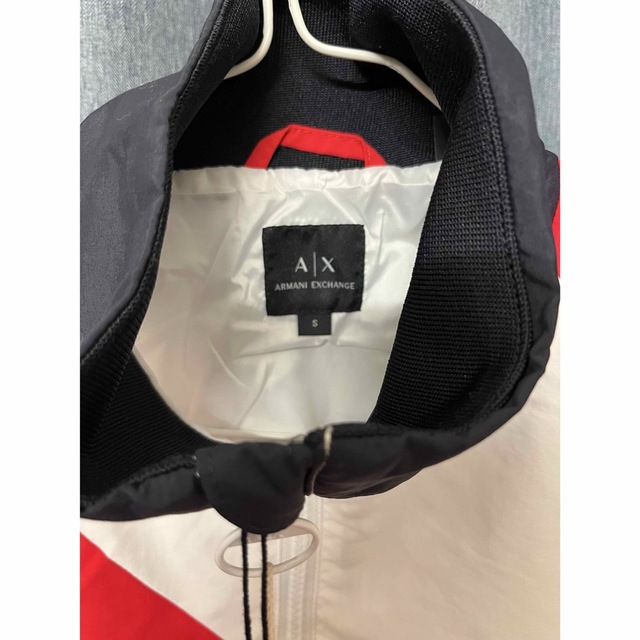 ARMANI EXCHANGE(アルマーニエクスチェンジ)の新品　ジョルジオ　アルマーニ　エクスチェンジ　ナイロンジャケット メンズのジャケット/アウター(ナイロンジャケット)の商品写真