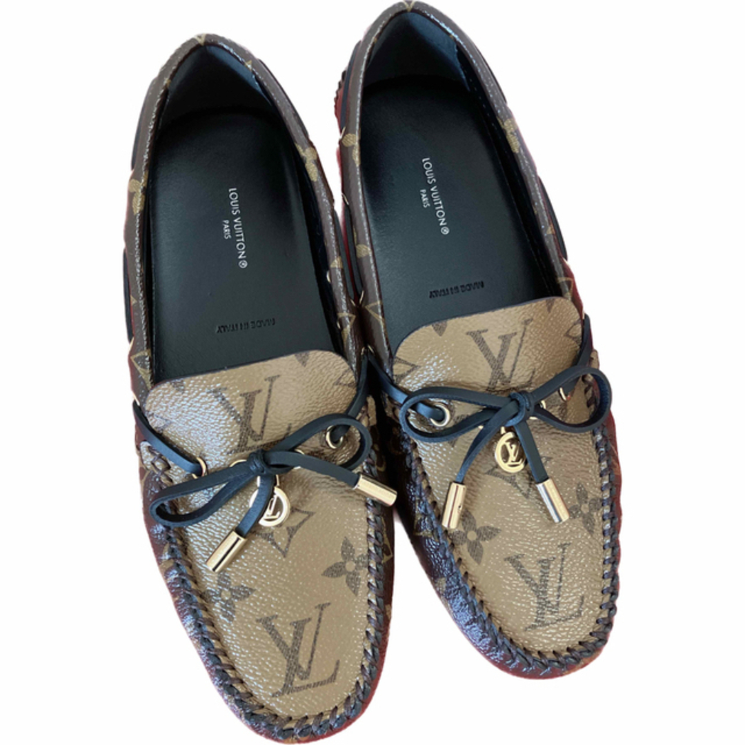 LOUIS VUITTON(ルイヴィトン)の新品未使用　ルイヴィトン　グロリアライン　ローファー レディースの靴/シューズ(ローファー/革靴)の商品写真